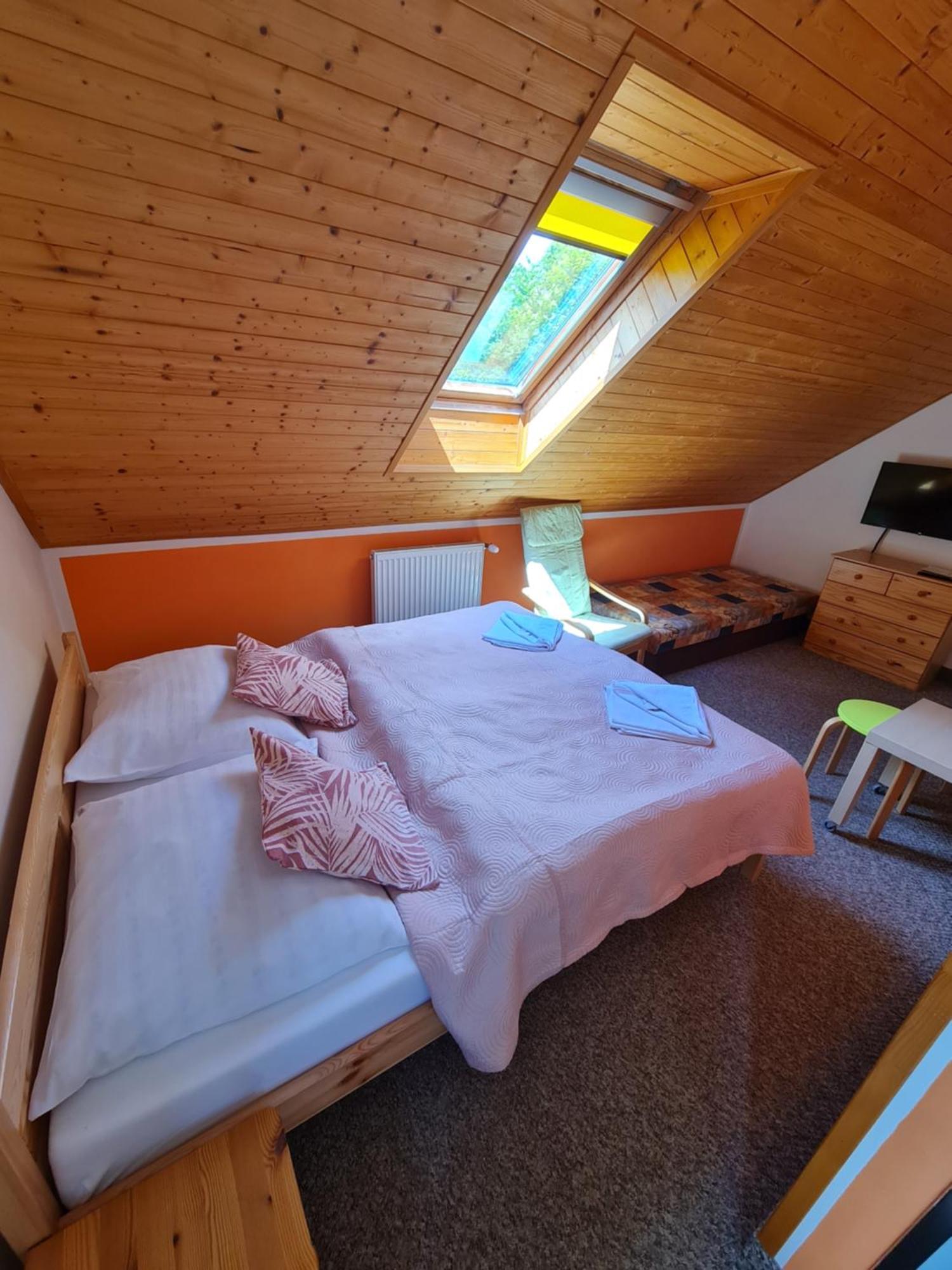 Hotel Sneznik Zewnętrze zdjęcie