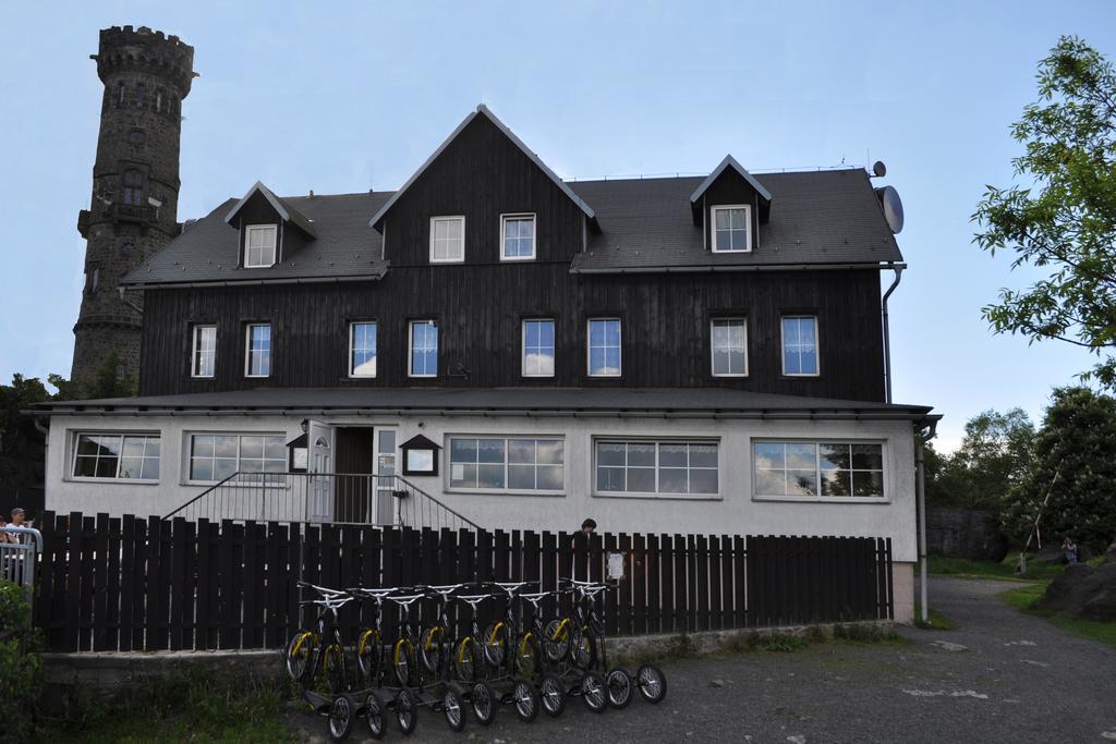 Hotel Sneznik Zewnętrze zdjęcie
