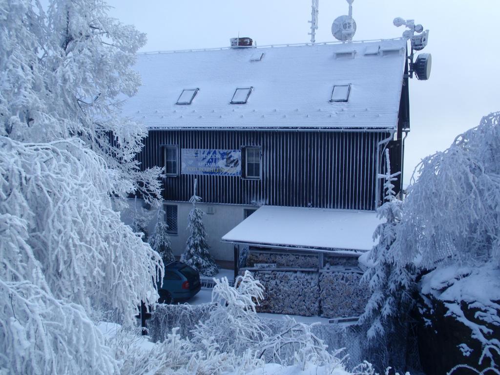 Hotel Sneznik Zewnętrze zdjęcie